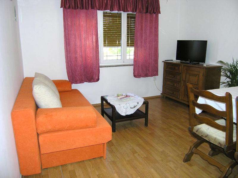 Apartment Julija - image 11
