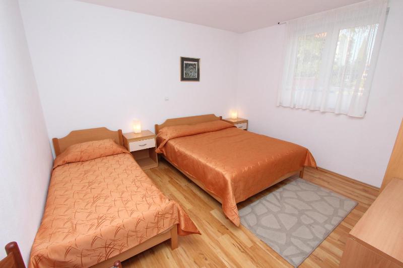 One-Bedroom Apartment with Terrace image 3