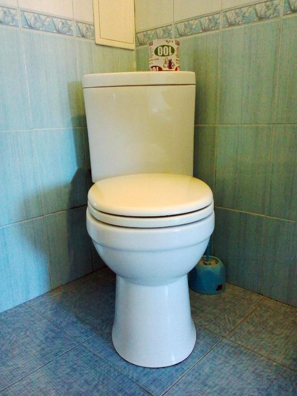Triple Room with Private Bathroom image 3
