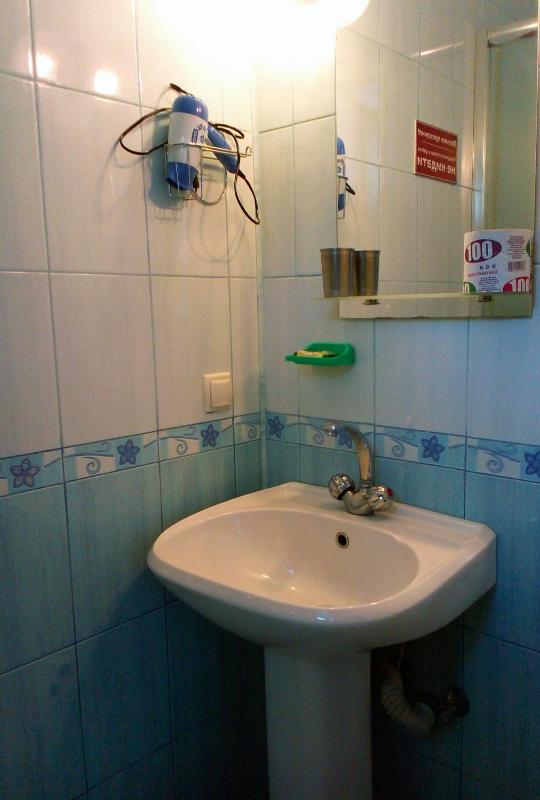 Triple Room with Private Bathroom image 2