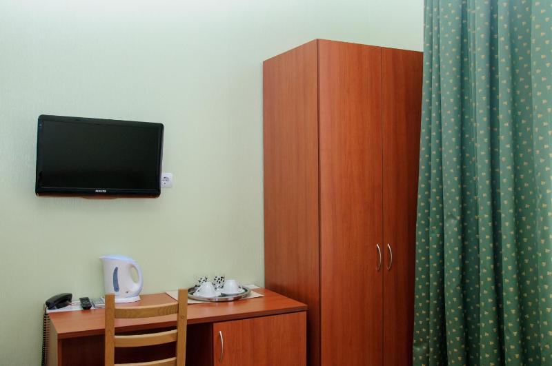 Standard Double Room image 4