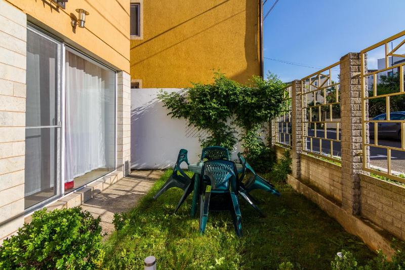 Taboo Duplex Apartments - image 3