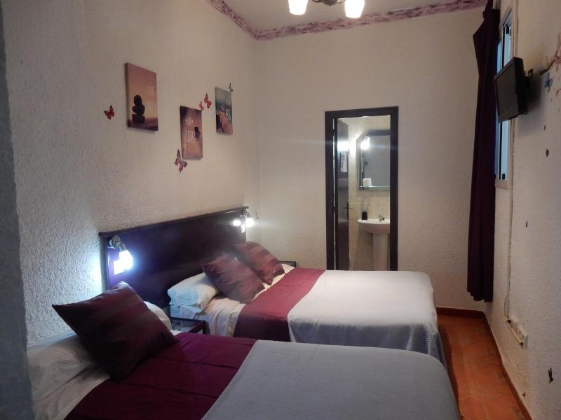 Double Room with Private Bathroom image 2