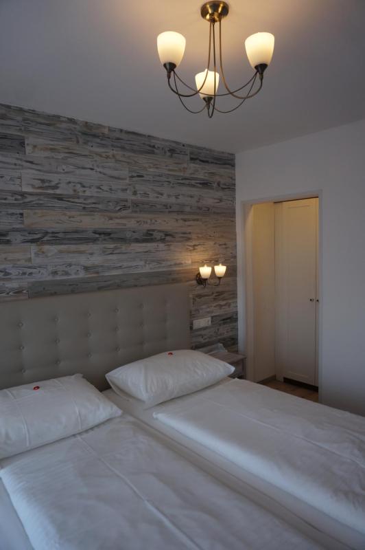 One-Bedroom Suite image 3