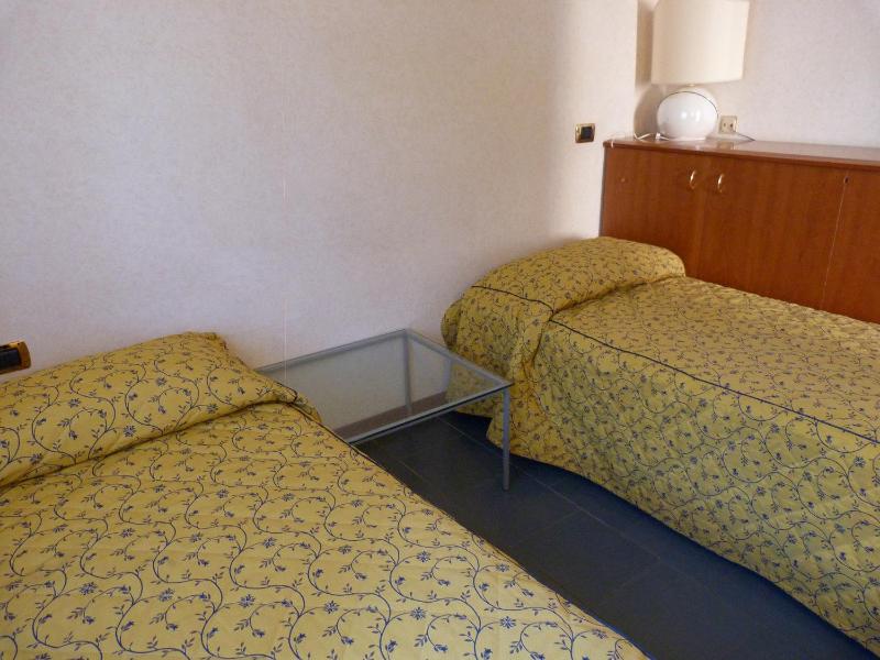 Quadruple Room image 2
