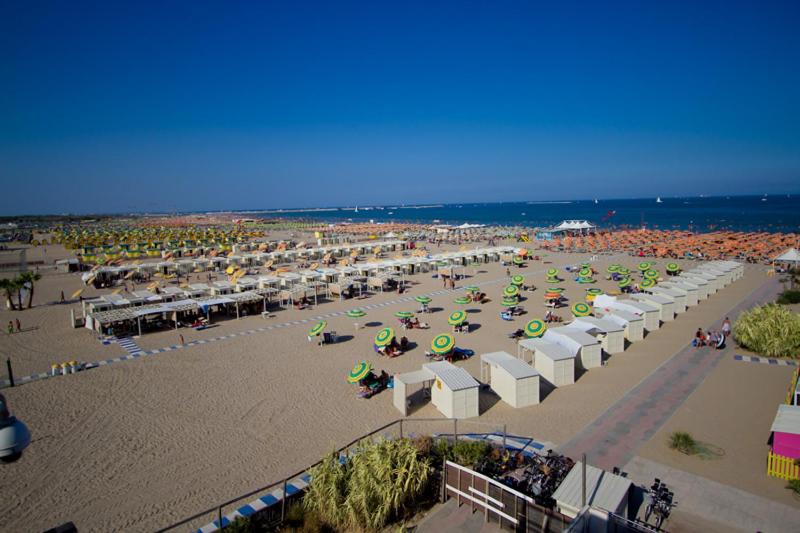 Hotel Medusa - image 25