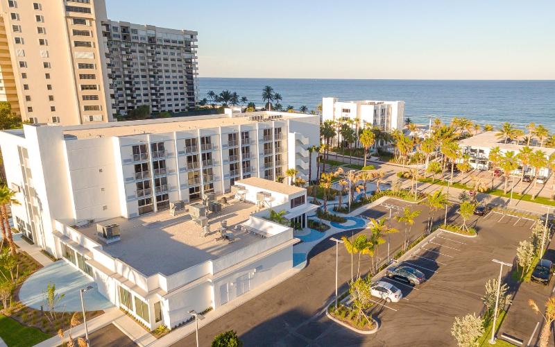 Plunge Beach Resort - image 11