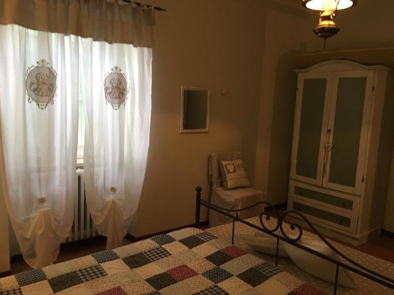 King Room with Lake View image 4