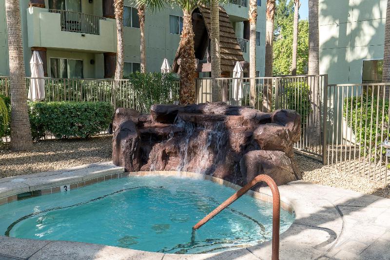 Tahiti All-Suite Resort - image 3