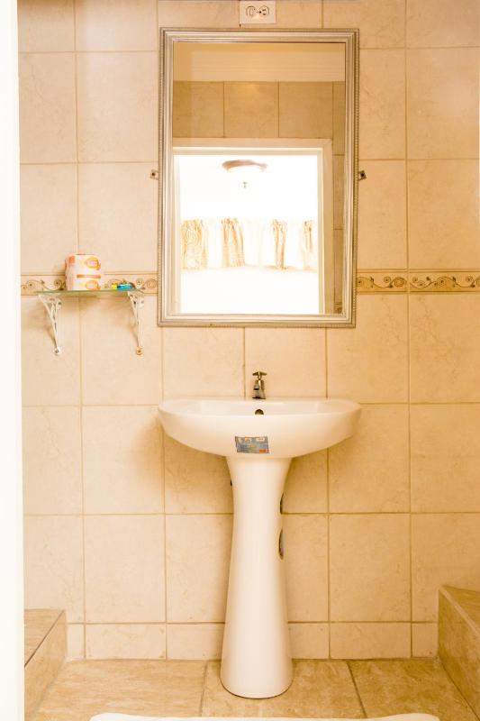 Windjammer International Cuisine & Comfort Inn - image 13