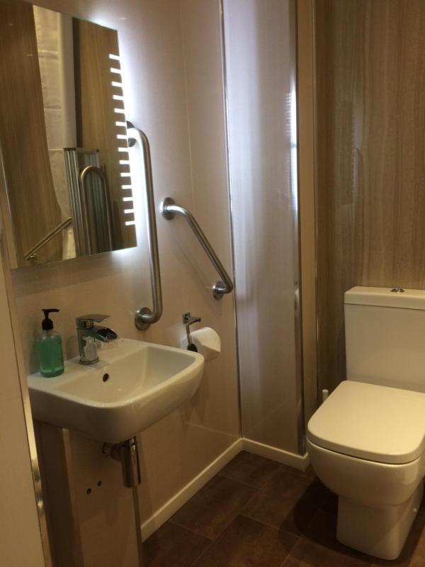 Standard Double Room image 2