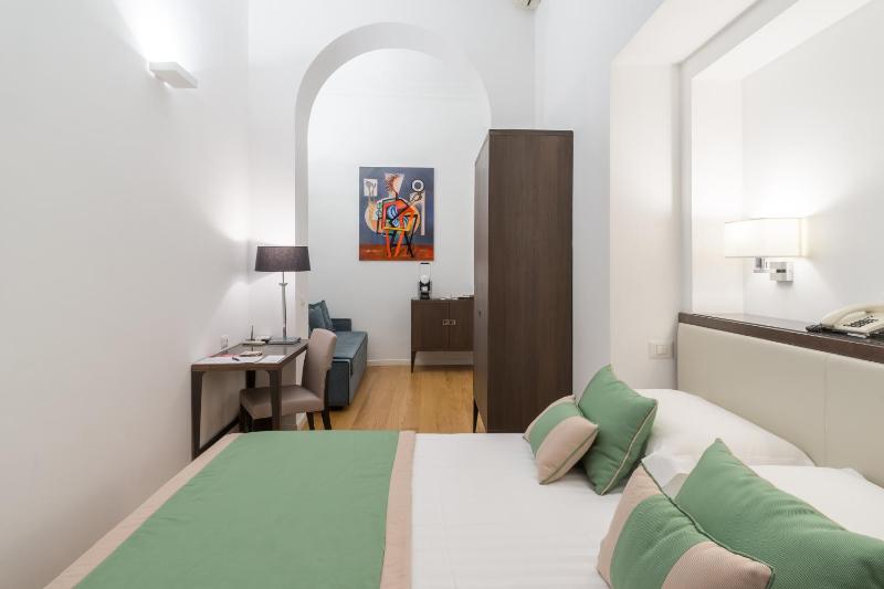 Suite with City View image 4