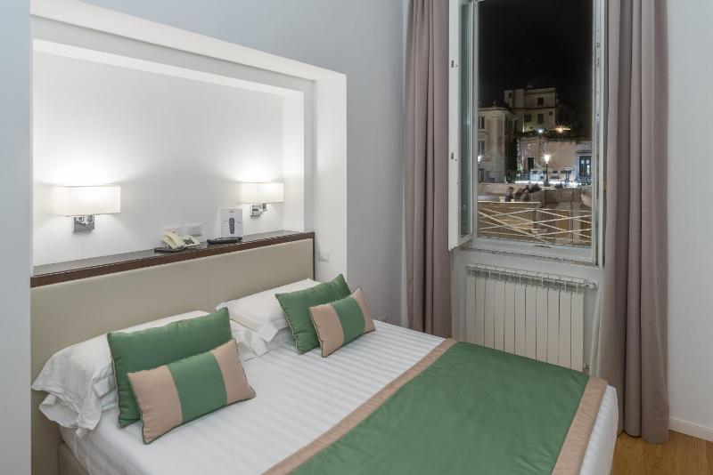 Suite with City View image 2