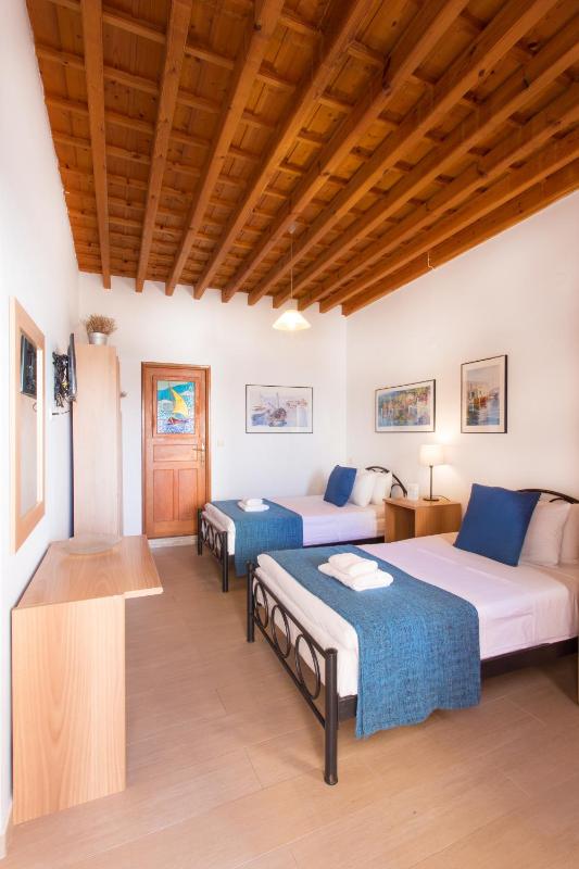 Thea 3 Two-Bedroom Villa image 4