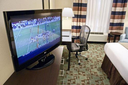 Holiday Inn Express Hotel & Suites Houston NW Beltway 8-West Road By IHG - image 19