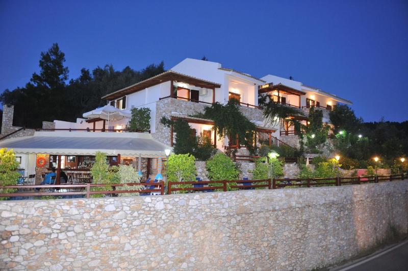 Villa Maraki - image 32