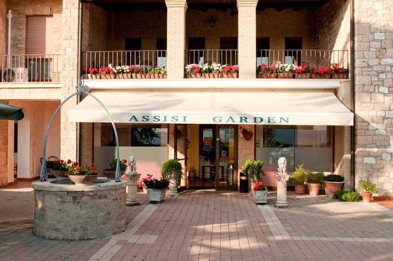 Assisi Garden - image 40