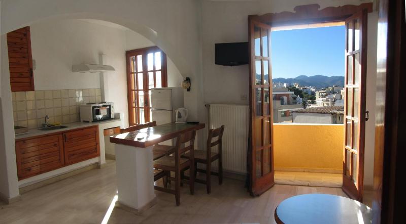 Two Room Apartment with City View image 2