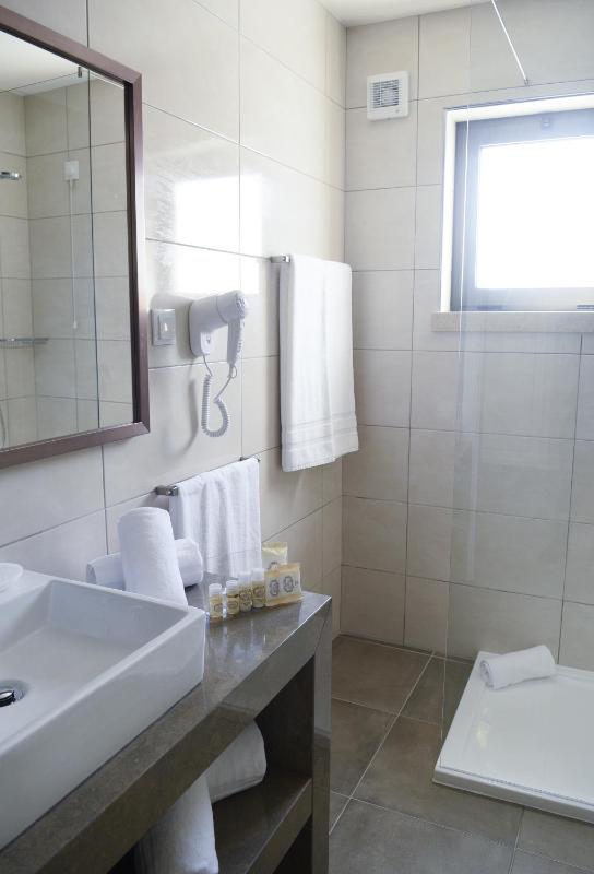 Large Double or Twin Room with Balcony and Pool View image 4