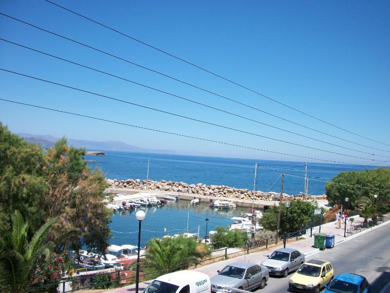 Arocaria Apartments - image 9
