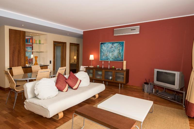 Apartment with Sea View image 2