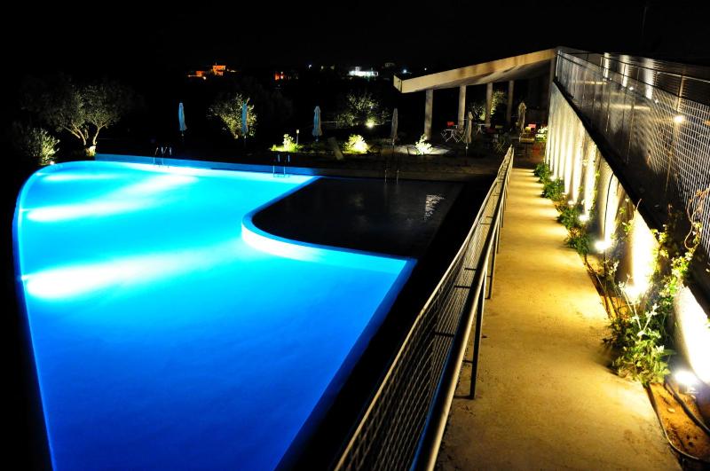 Leivatho Hotel - image 25