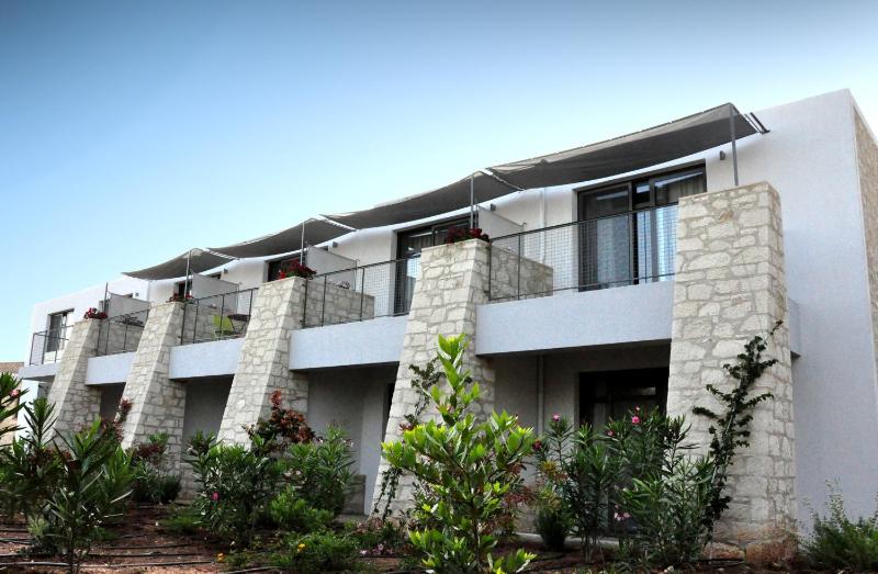 Leivatho Hotel - image 37