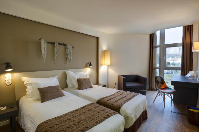Single Room image 3