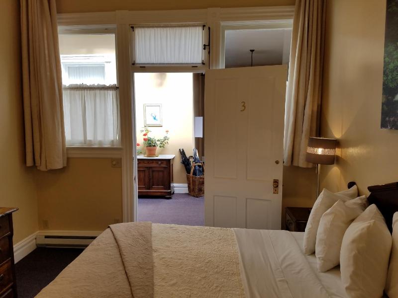 Petite Interior Room - No View image 4