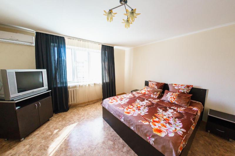 One-Bedroom Apartment image 2