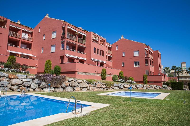 Luxury 100 sq.m. sea view apartment - image 35