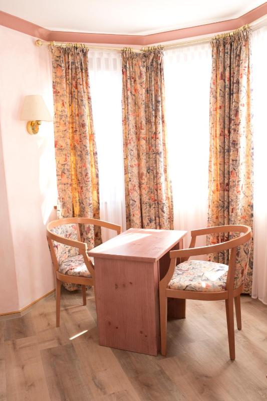 Superior Double Room image 4