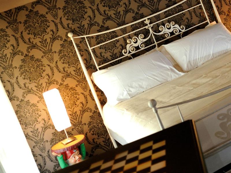 Deluxe Double Room image 1