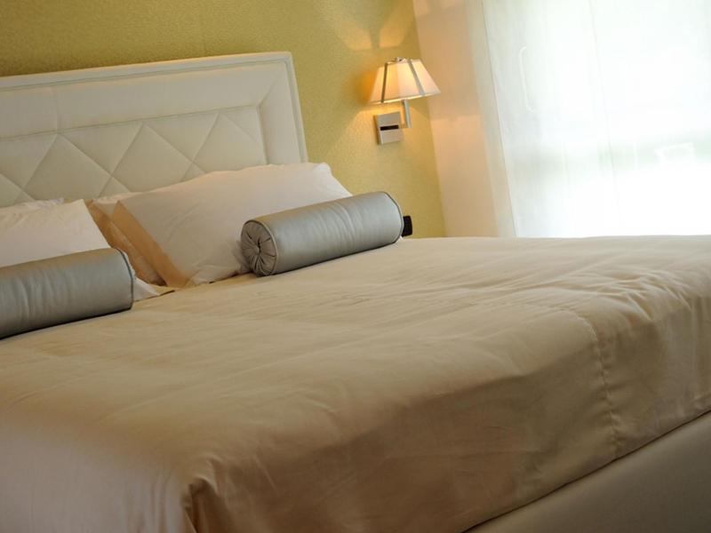 Deluxe Single Room image 4