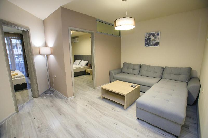 Deluxe Apartment image 2