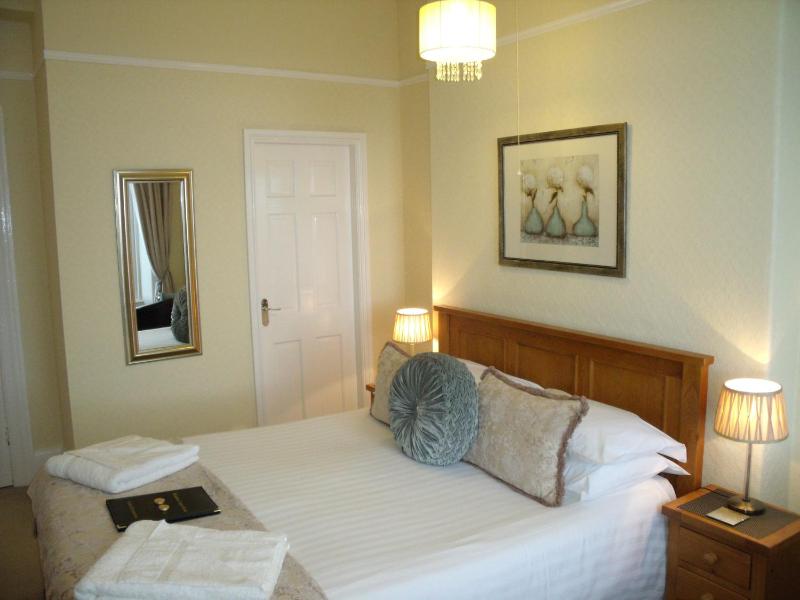 King Room with Sea View image 3