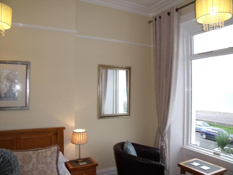 King Room with Sea View image 4