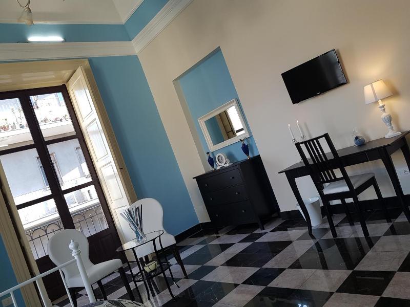 Central Suites Catania - image 21