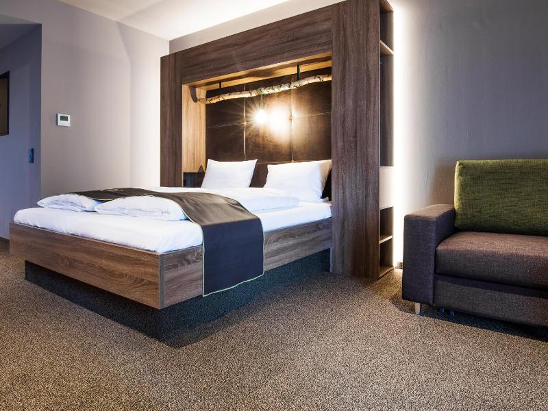Superior Double Room image 4