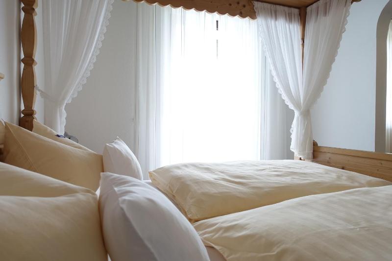 Double Room image 2