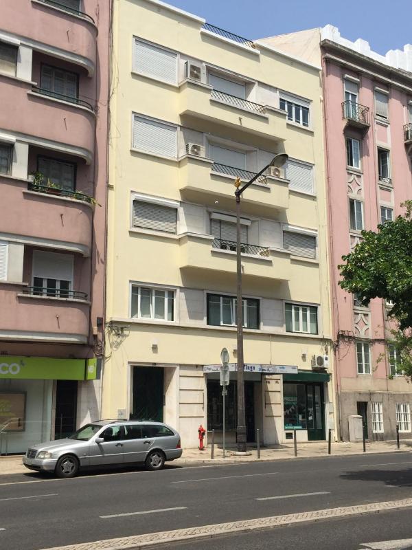 Apartment with Balcony - Fourth Floor image 3