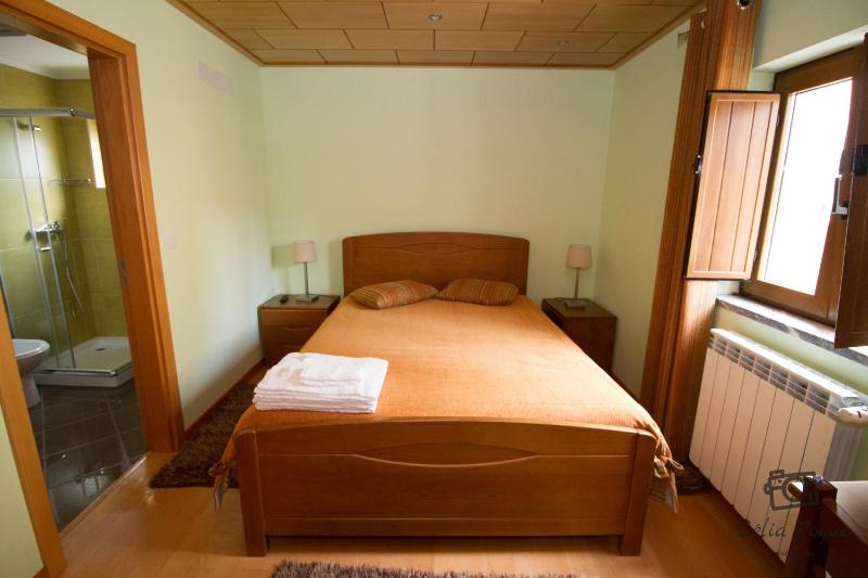 Deluxe Room image 3
