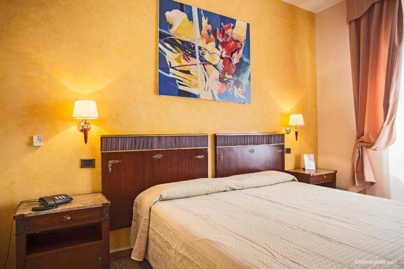 Economy Double or Twin Room image 2