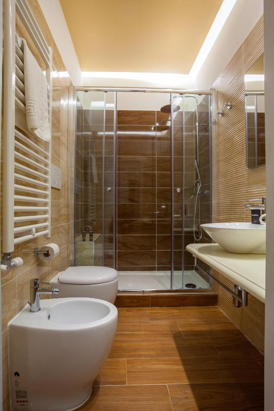 Economy Double or Twin Room image 2