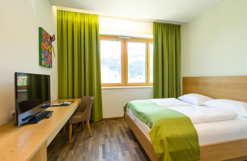 Double Room image 1