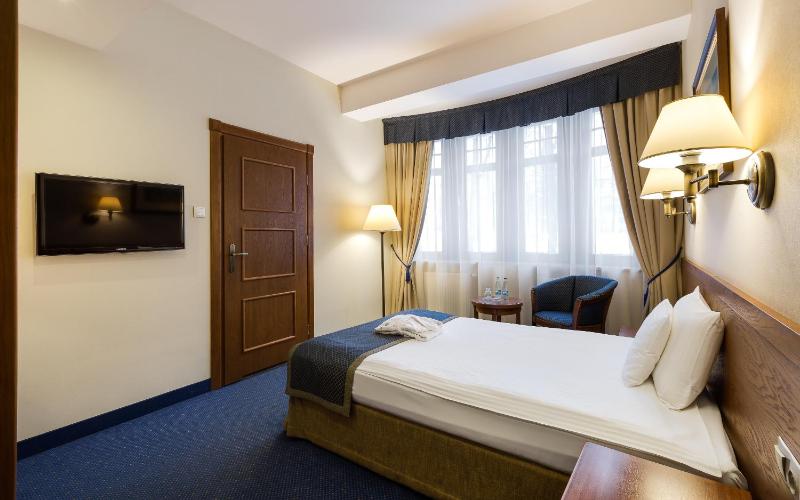 Single Room image 3