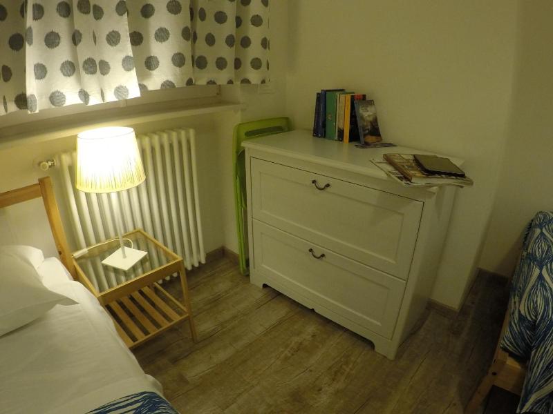 Apartment 1C image 4