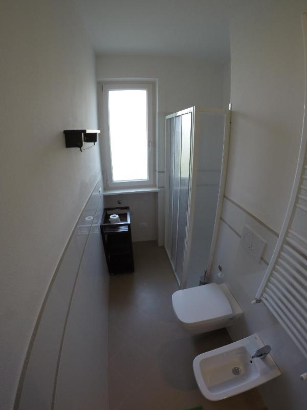 Apartment 2C image 2