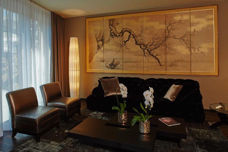 Suite image 3