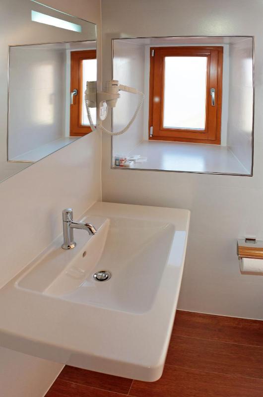 Junior Suite image 2